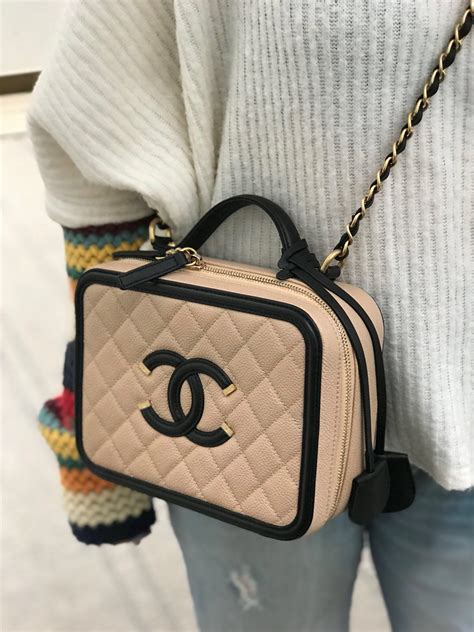 chanel vanity case 24cm|Chanel vanity bag 2020.